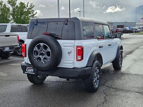 Oxford White 2025 Ford Bronco Big Bend
