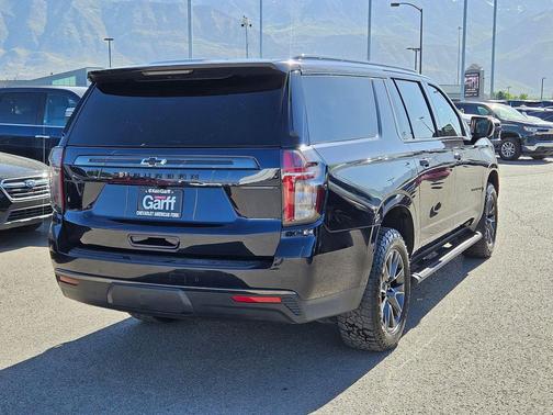 Midnight Blue Metallic 2021 Chevrolet Suburban 4WD Z71