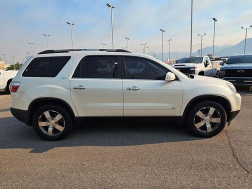 White 2010 GMC Acadia SLT-1