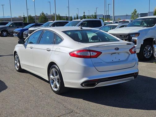 Ingot Silver 2015 Ford Fusion SE