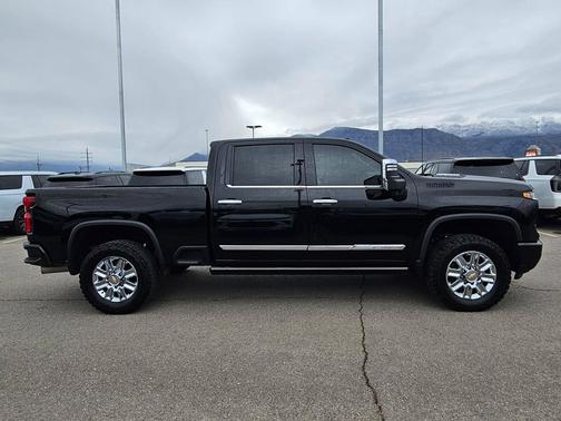 Black 2024 Chevrolet Silverado 2500 High Country