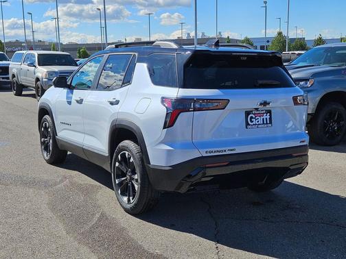 Polar White Tricoat 2026 Chevrolet Equinox AWD RS