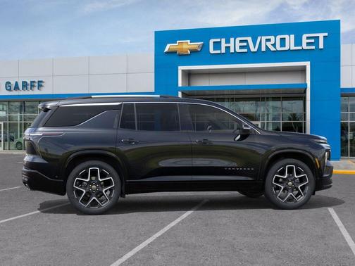 Mosaic Black Metallic 2026 Chevrolet Traverse High Country