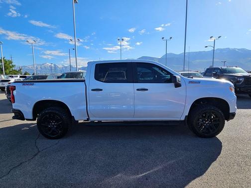 Summit White 2025 Chevrolet Silverado 1500 LT Trail Boss