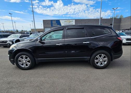 Mosaic Black Metallic 2016 Chevrolet Traverse 2LT