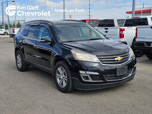 Mosaic Black Metallic 2016 Chevrolet Traverse 2LT
