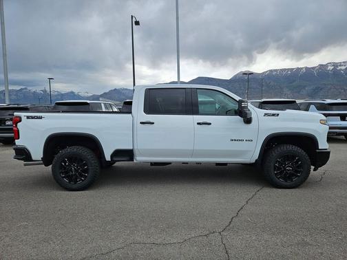 Summit White 2026 Chevrolet Silverado 3500 LTZ