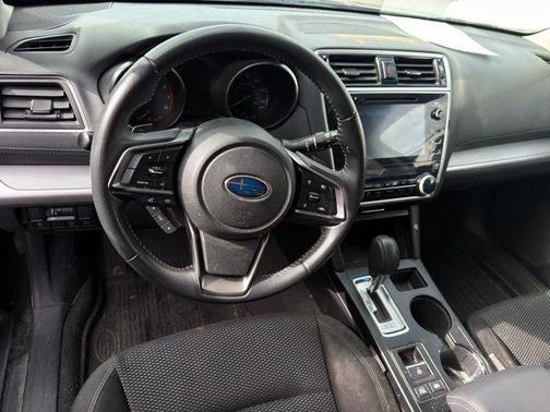 Crystal Black Silica 2019 Subaru Outback 2.5i Premium