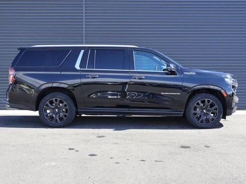 Black 2021 Chevrolet Suburban 4WD High Country