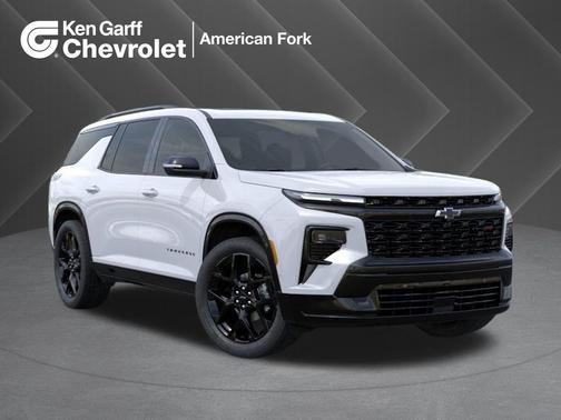 Polar White Tricoat 2026 Chevrolet Traverse RS