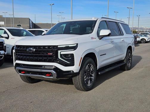 Summit White 2026 Chevrolet Suburban Z71, 4WD