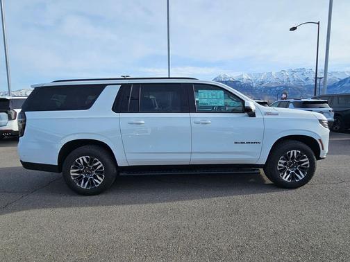 Summit White 2026 Chevrolet Suburban Z71, 4WD