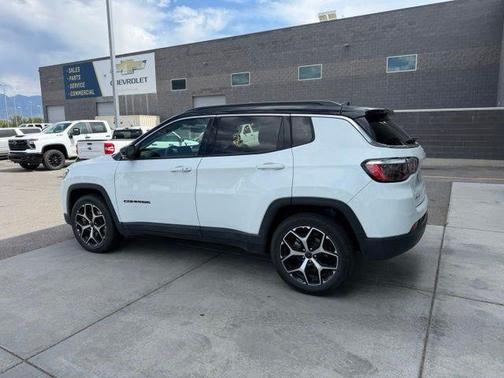Bright White Clearcoat 2025 Jeep Compass Limited