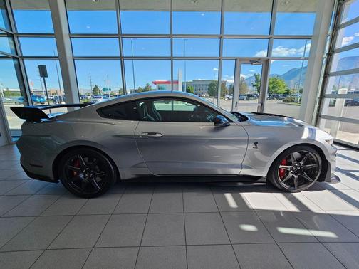 Iconic Silver Metallic 2020 Ford Shelby GT500 Base