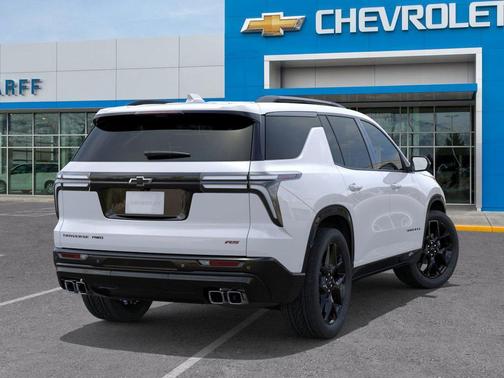 Polar White Tricoat 2026 Chevrolet Traverse RS