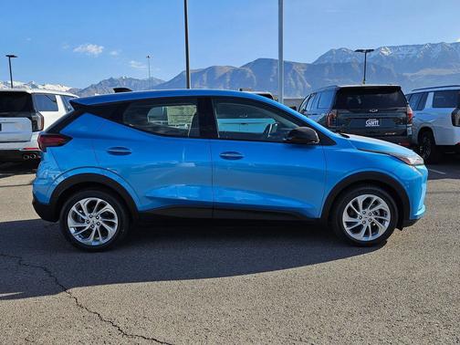 Marina Blue Metallic 2027 Chevrolet Bolt LT FWD