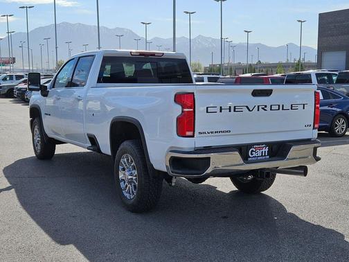 Summit White 2026 Chevrolet Silverado 3500 LTZ