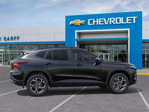 Mosaic Black Metallic 2026 Chevrolet Trax LT