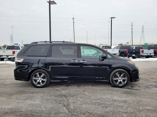 2015 Toyota Sienna SE