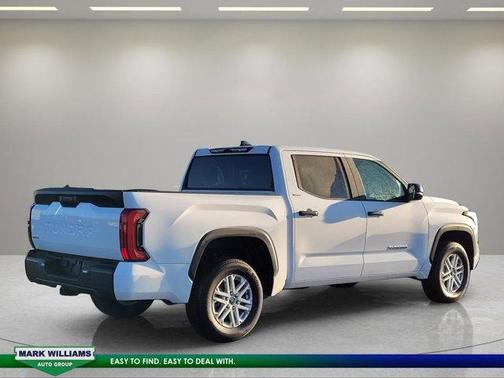 Ice 2024 Toyota Tundra SR5