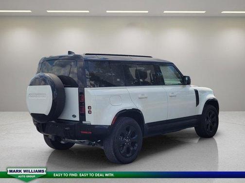 2023 Land Rover Defender 110 X-Dynamic SE