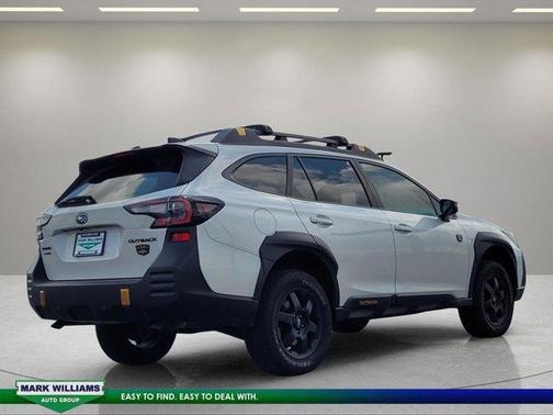 Crystal White Pearl 2023 Subaru Outback Wilderness