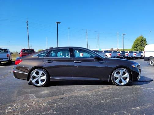 2018 Honda Accord Touring 2.0T