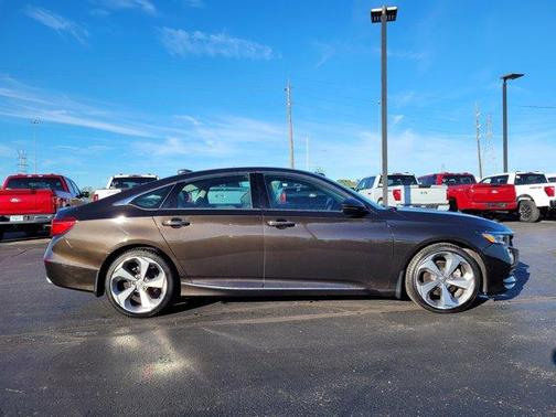 2018 Honda Accord Touring 2.0T