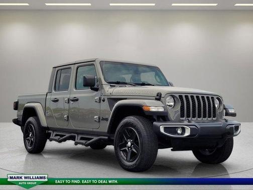 Sting Gray Clearcoat 2023 Jeep Gladiator Sport