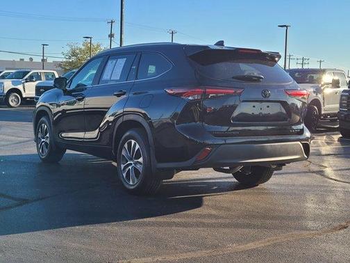 2024 Toyota Highlander XLE