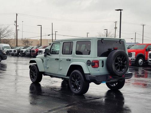 2024 Jeep Wrangler 4xe Sahara