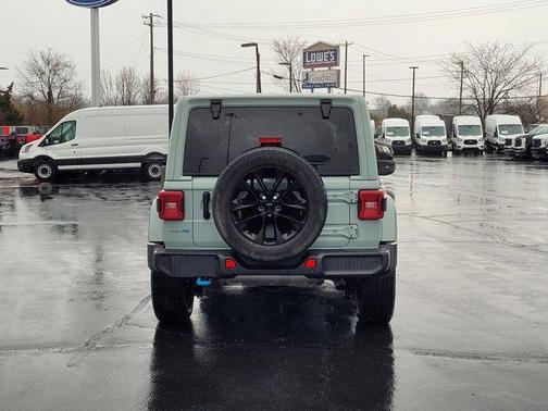 2024 Jeep Wrangler 4xe Sahara