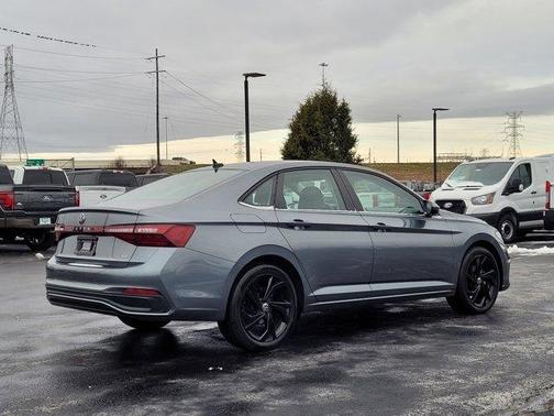 2025 Volkswagen Jetta 1.5T SE