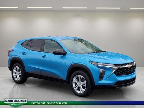 2025 Chevrolet Trax LS