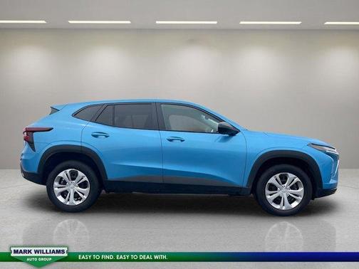2025 Chevrolet Trax LS