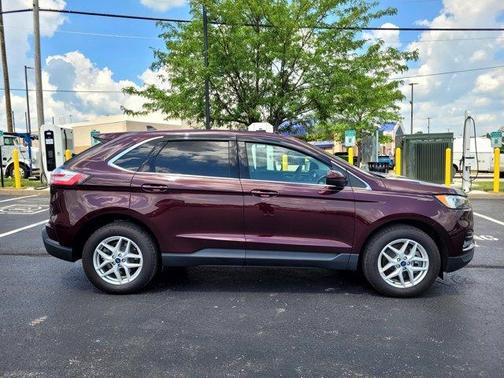 2022 Ford Edge SEL