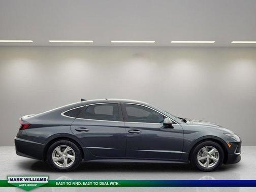2023 Hyundai SONATA SE