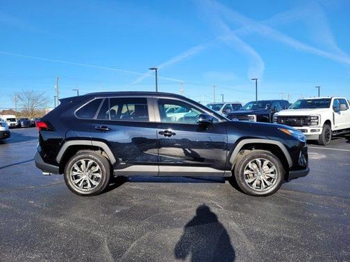 2024 Toyota RAV4 Hybrid XLE Premium