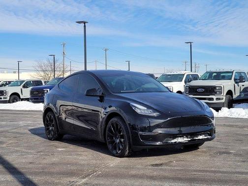 2023 Tesla Model Y Long Range
