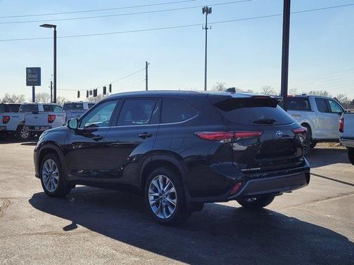 2023 Toyota Highlander Hybrid Limited