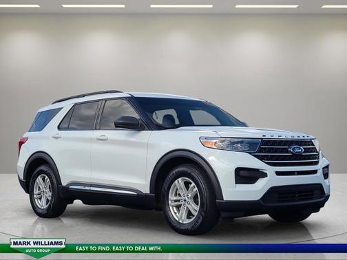 OXFORD WHITE 2022 Ford Explorer XLT