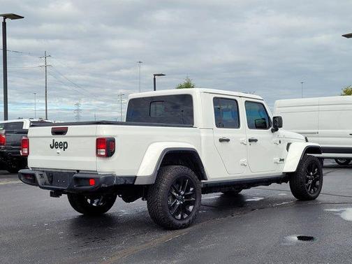 2024 Jeep Gladiator Nighthawk