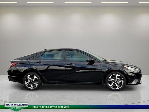 Onyx Black 2023 Hyundai ELANTRA SEL