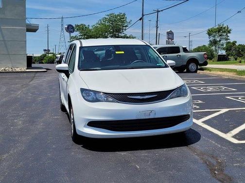 2017 Chrysler Pacifica Touring