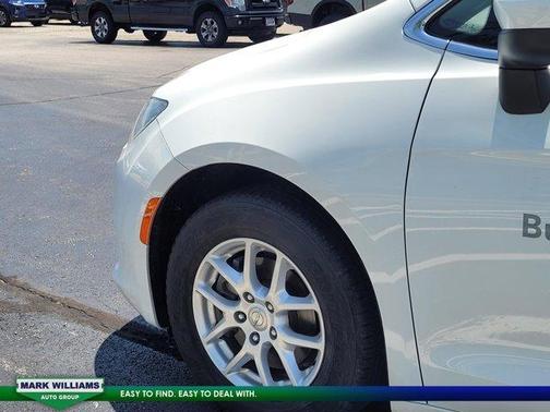 2017 Chrysler Pacifica Touring