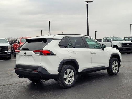 2021 Toyota RAV4 Hybrid LE