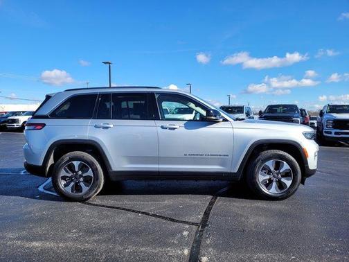 2023 Jeep Grand Cherokee 4xe Base