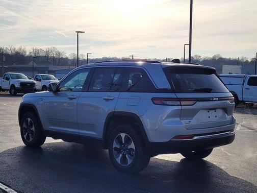 2023 Jeep Grand Cherokee 4xe Base