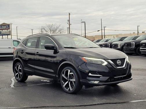 2022 Nissan Rogue Sport SL