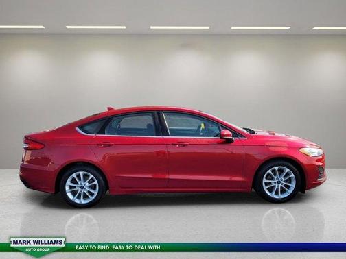 2020 Ford Fusion Hybrid SE